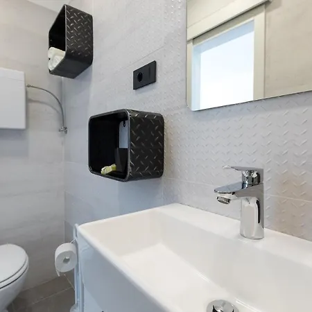 Zardin Apartman *